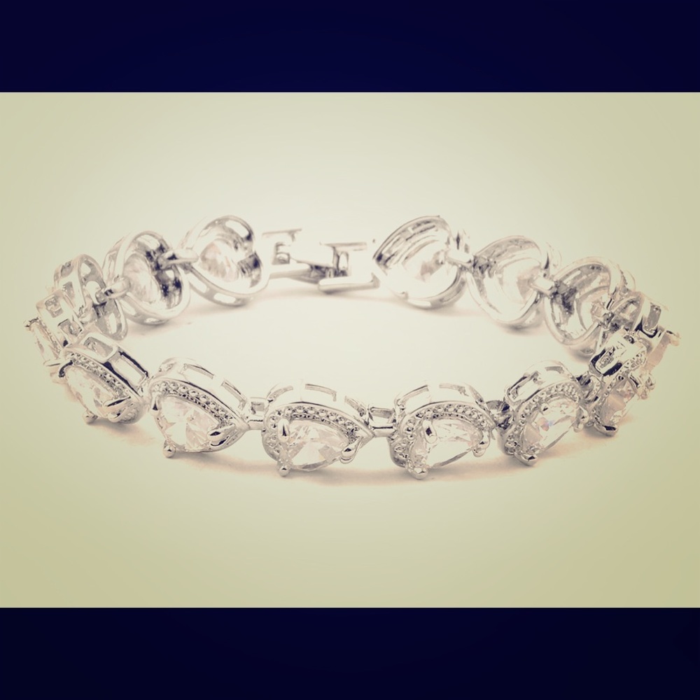 Simulated Diamond Heart Bracelet